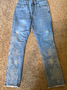 Coco + Carmen Light Blue Jeans with Embroidered snowflakes- new without tags